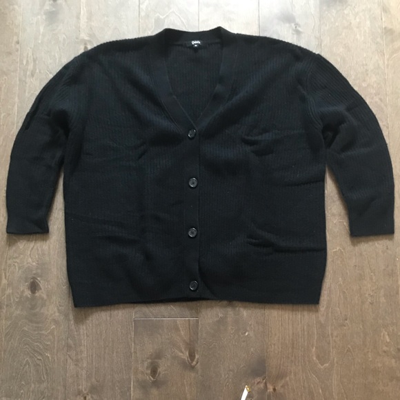 Quince Mongolian Cashmere Oversized Boyfriend Cardigan Sweater in Black  Various - Picture 2 of 8